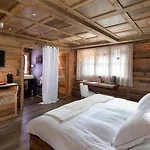 Hotel Du Pas De L'ours Relais Et Châteaux 5*