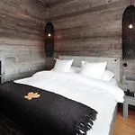 Du Pas De L'ours Relais Et Châteaux Hotel
