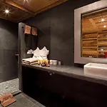 Hotel Du Pas De L'ours Relais Et Châteaux 5*