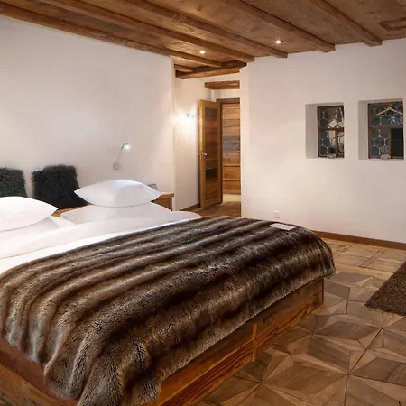 Hotel Du Pas De L'ours Relais Et Châteaux