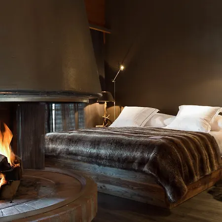 Hotel Du Pas De L'ours Relais Et Châteaux 5*