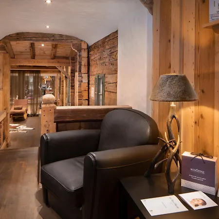 Du Pas De L'ours Relais Et Châteaux Hotel