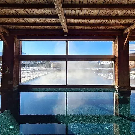 Du Pas De L'ours Relais Et Châteaux Hotel 5*