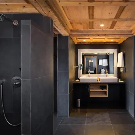Du Pas De L'ours Relais Et Châteaux Hotel 5*