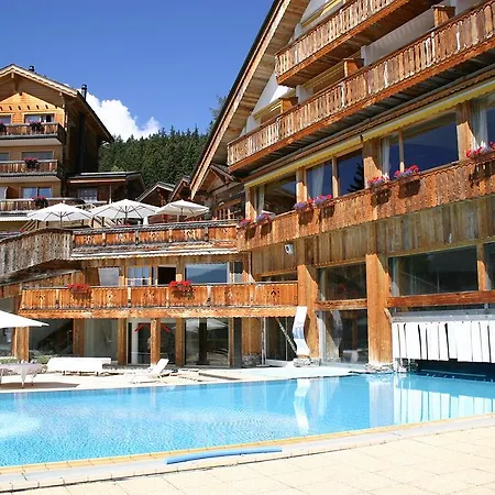 Hotel Du Pas De L'ours Relais Et Châteaux 5*