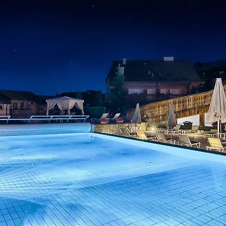 Du Pas De L'ours Relais Et Châteaux Hotel 5*