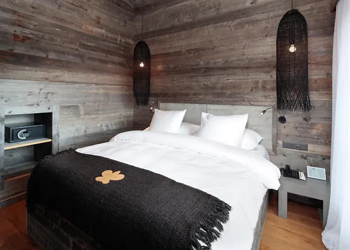 Du Pas De L'ours Relais Et Châteaux Hotel